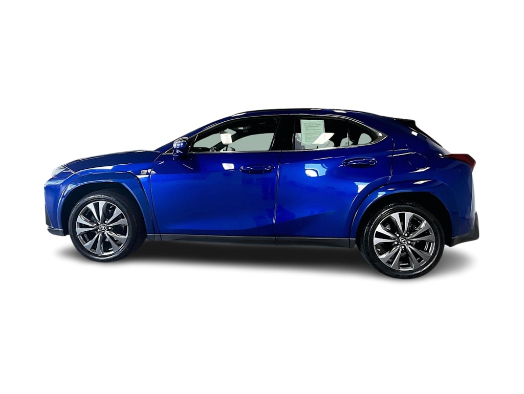 Thumbnail: 2023 Lexus UX - 3