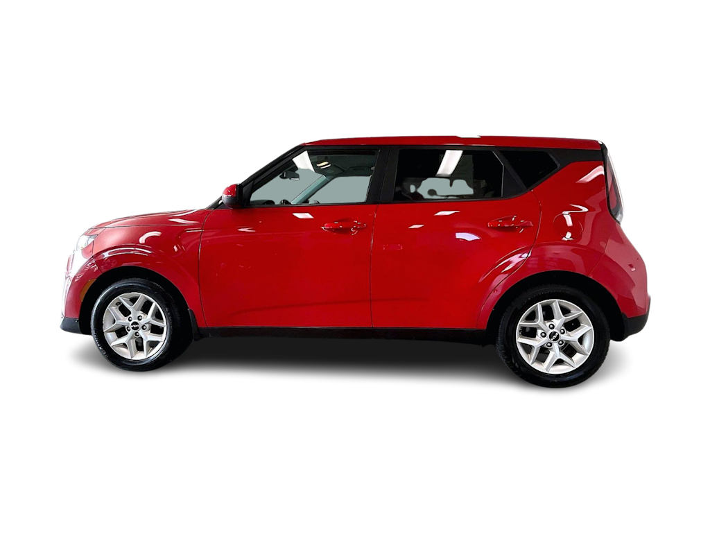 Thumbnail: 2023 Kia Soul - 3