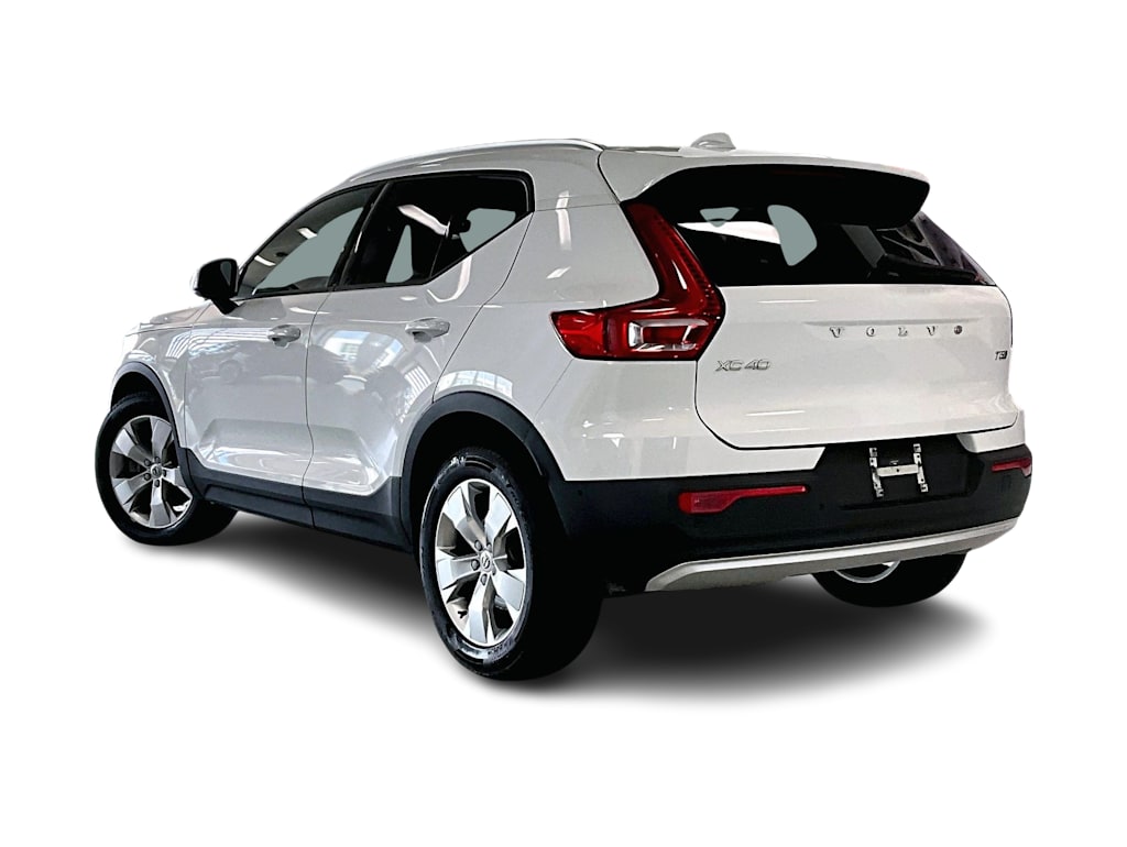 Thumbnail: 2019 Volvo XC40 - 4