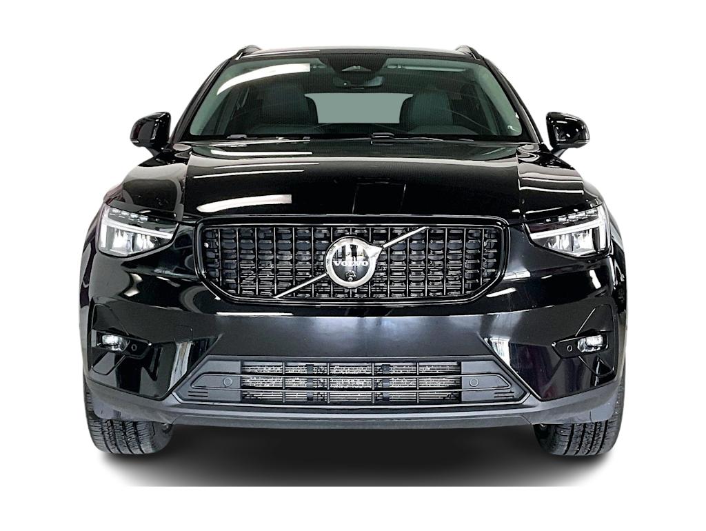 Thumbnail: 2025 Volvo XC40 - 6
