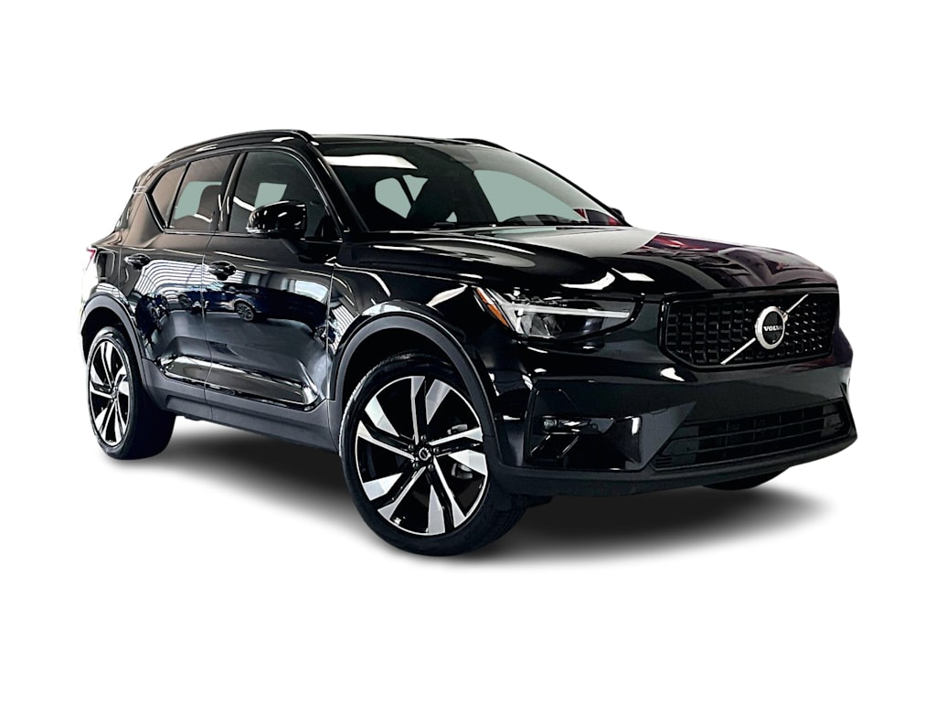 Thumbnail: 2025 Volvo XC40 - 19