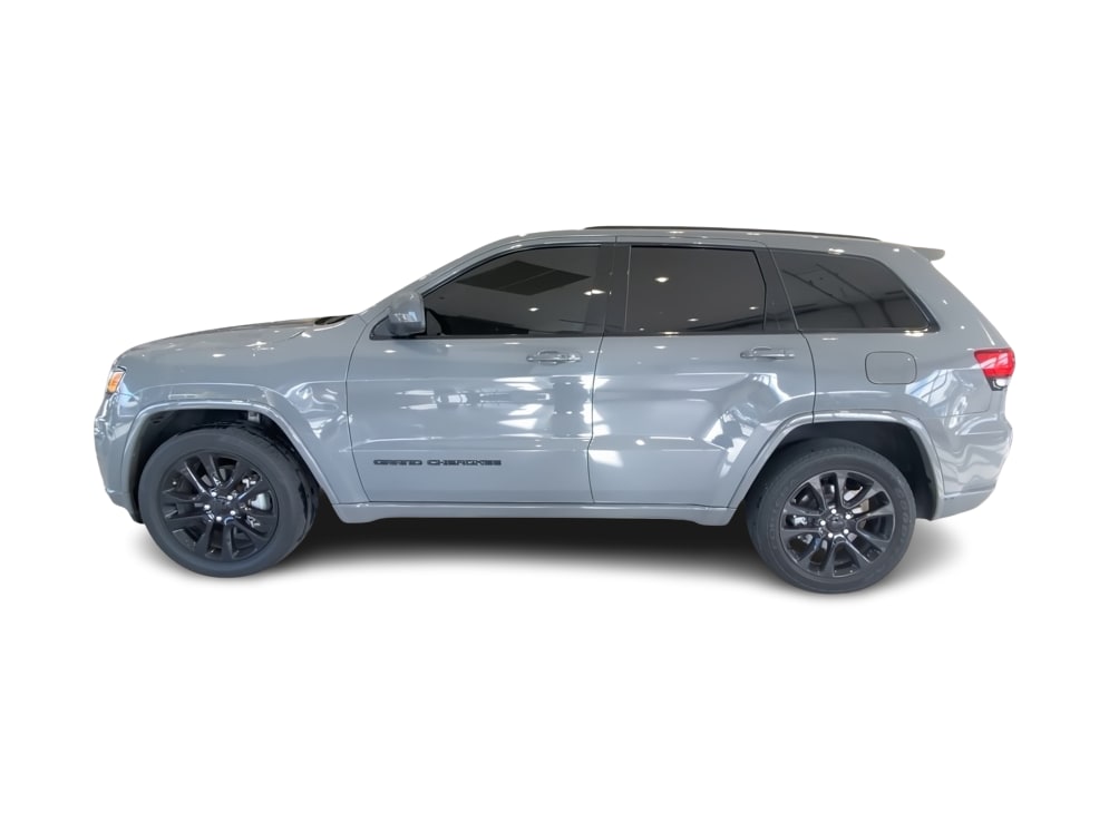Thumbnail: 2020 Jeep Grand Cherokee - 3