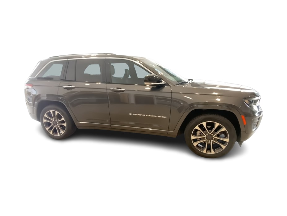 Thumbnail: 2023 Jeep Grand Cherokee - 14