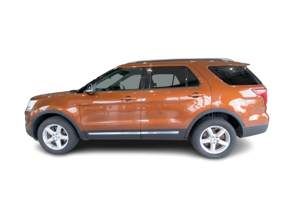 Thumbnail: 2017 Ford Explorer - 3
