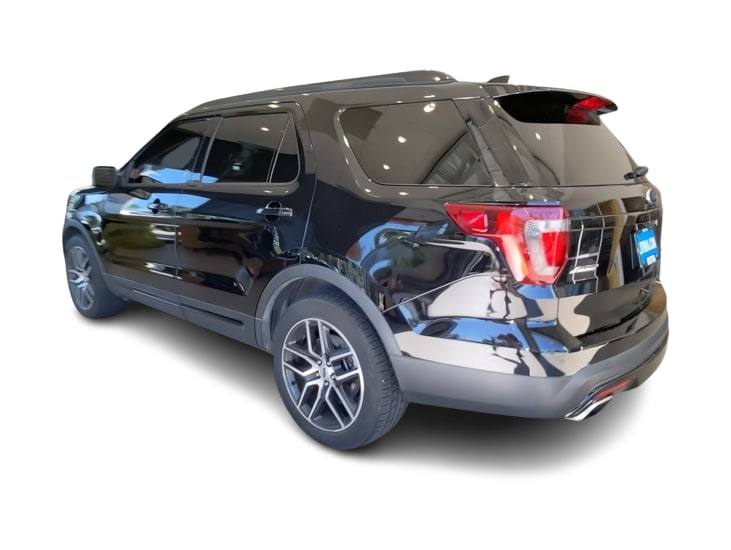 Thumbnail: 2016 Ford Explorer - 4