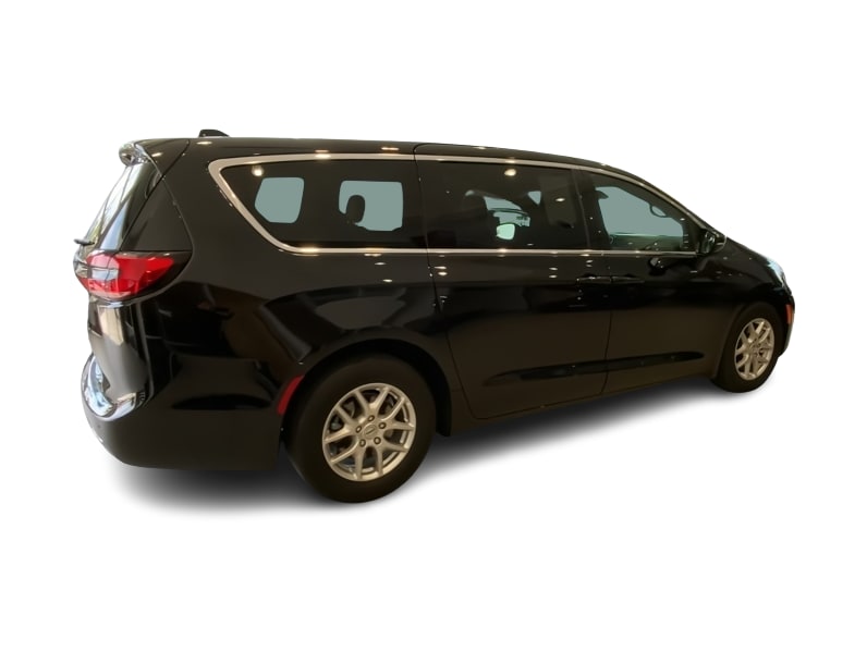 Thumbnail: 2025 Chrysler Pacifica - 20