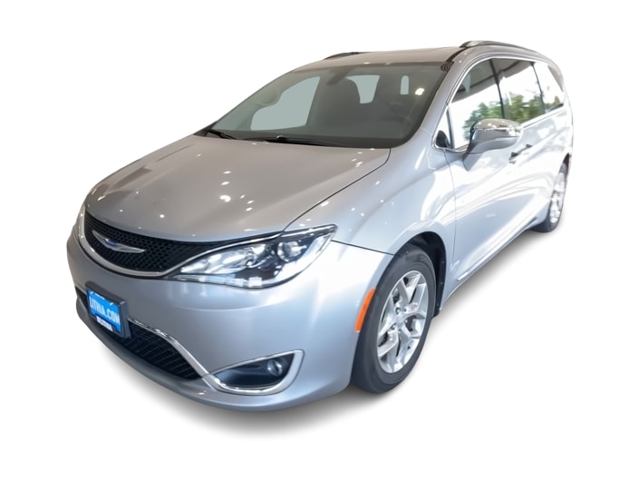 Thumbnail: 2018 Chrysler Pacifica - 17