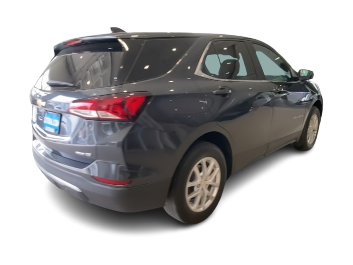 Thumbnail: 2022 Chevrolet Equinox - 18