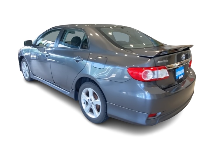 Thumbnail: 2013 Toyota Corolla - 4