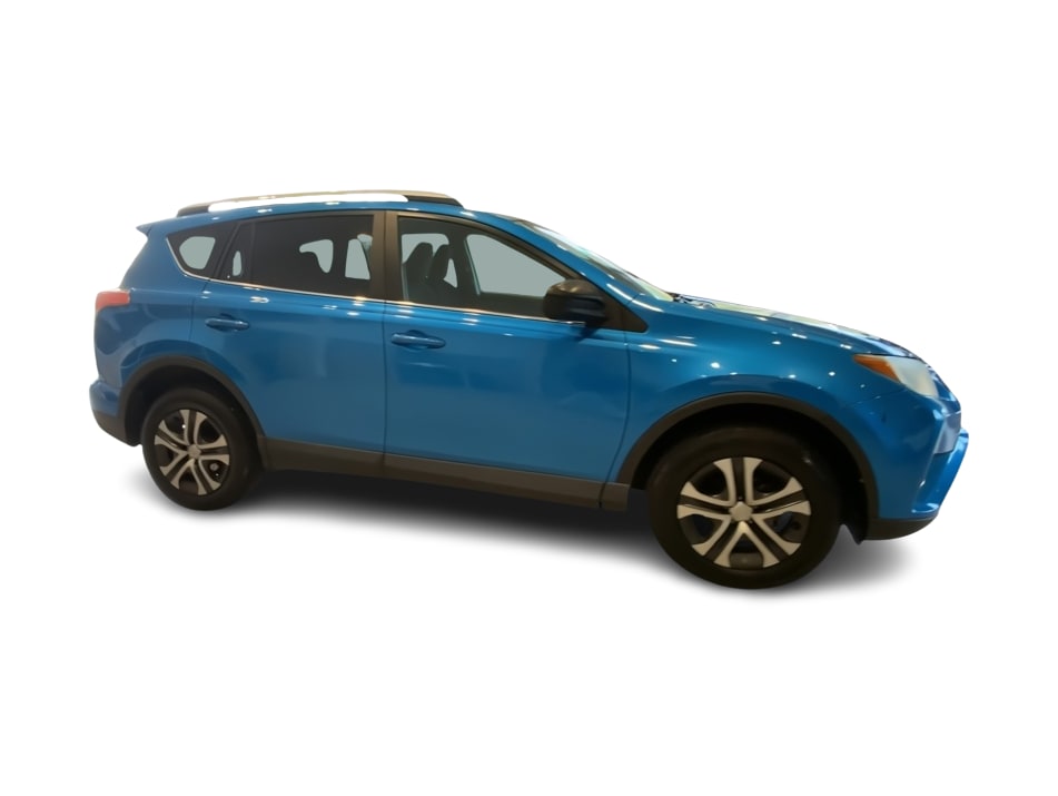 Thumbnail: 2016 Toyota RAV4 - 14