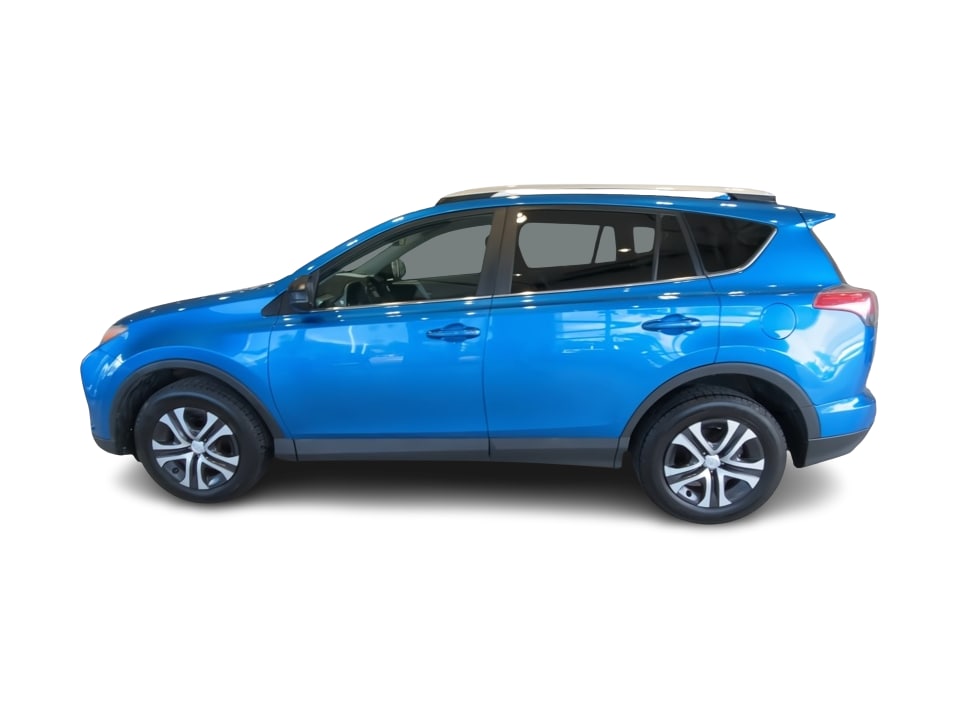 Thumbnail: 2016 Toyota RAV4 - 3