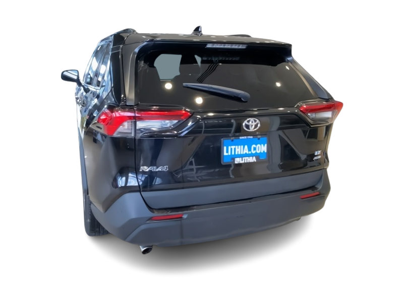 Thumbnail: 2021 Toyota RAV4 - 18