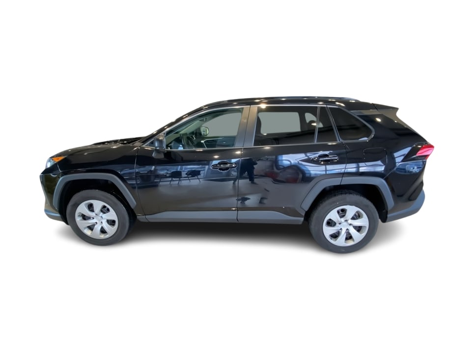 Thumbnail: 2021 Toyota RAV4 - 3