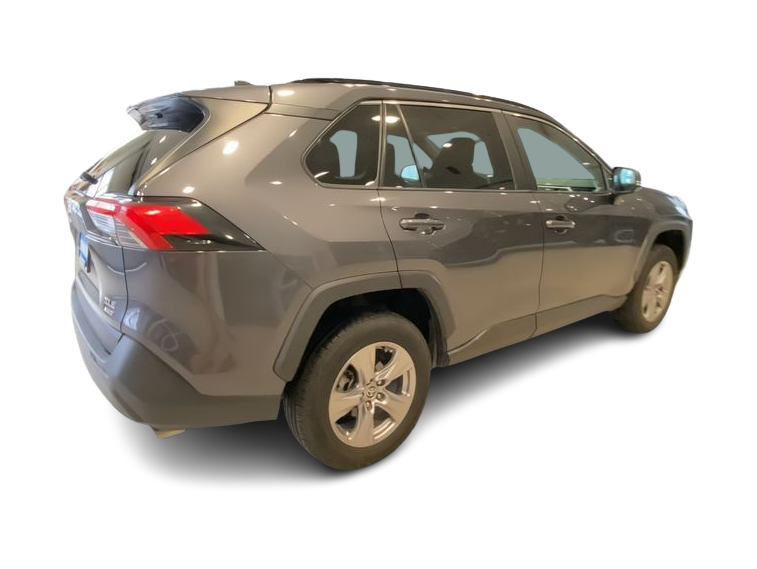 2022 Toyota RAV4 XLE 19