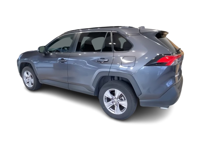 2022 Toyota RAV4 XLE 18