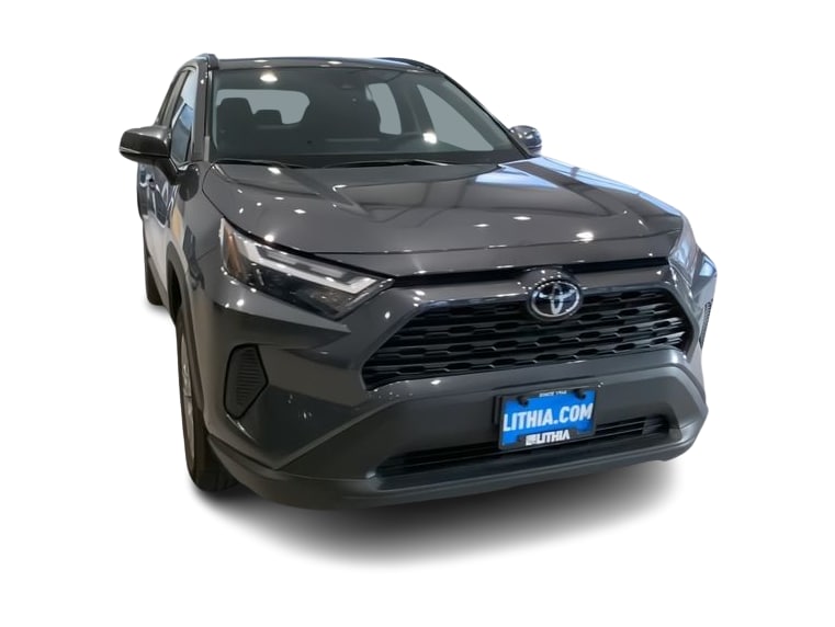 2022 Toyota RAV4 XLE 5