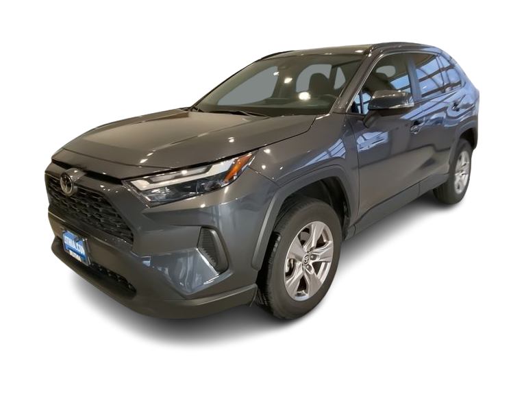 2022 Toyota RAV4 XLE 17