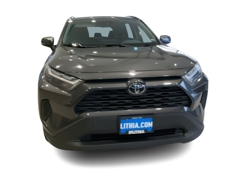 2022 Toyota RAV4 XLE 5