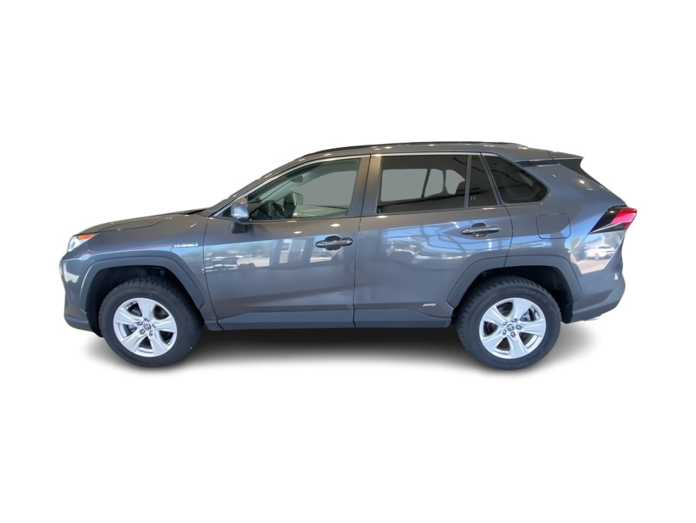 Thumbnail: 2021 Toyota RAV4 - 3