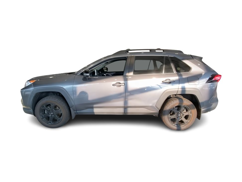 Thumbnail: 2021 Toyota RAV4 - 3