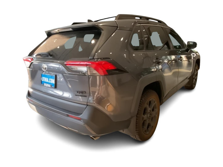 Thumbnail: 2021 Toyota RAV4 - 18