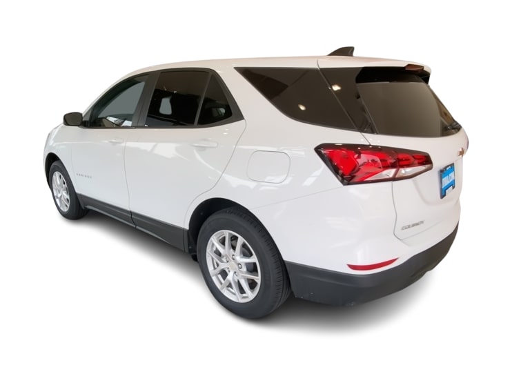 Thumbnail: 2022 Chevrolet Equinox - 4