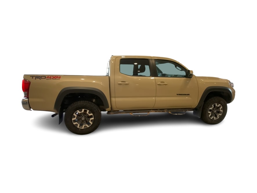 Thumbnail: 2017 Toyota Tacoma - 20