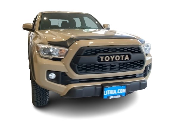 Thumbnail: 2017 Toyota Tacoma - 5