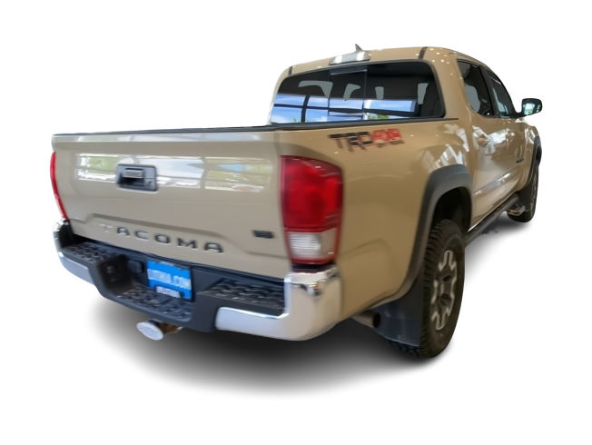 Thumbnail: 2017 Toyota Tacoma - 19