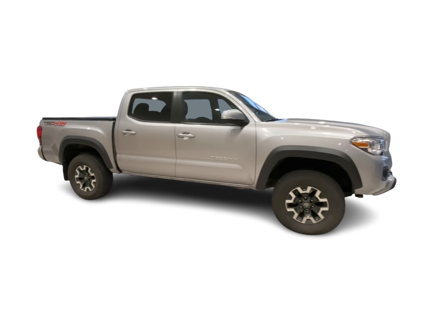 Thumbnail: 2019 Toyota Tacoma - 16