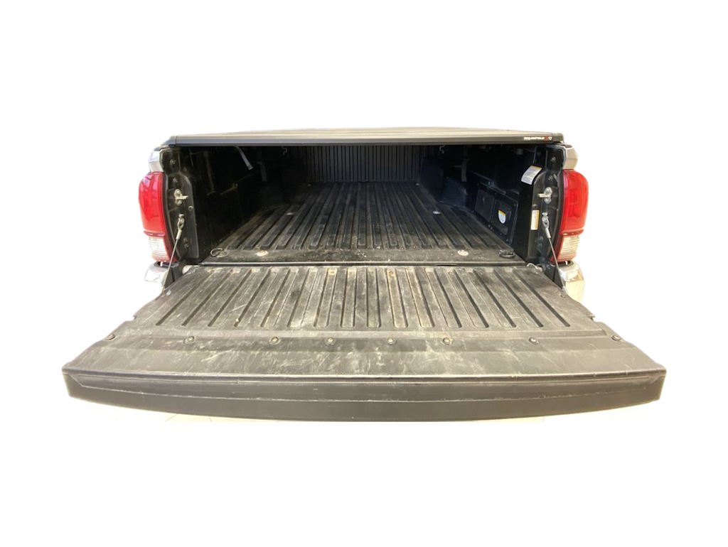 Thumbnail: 2019 Toyota Tacoma - 15