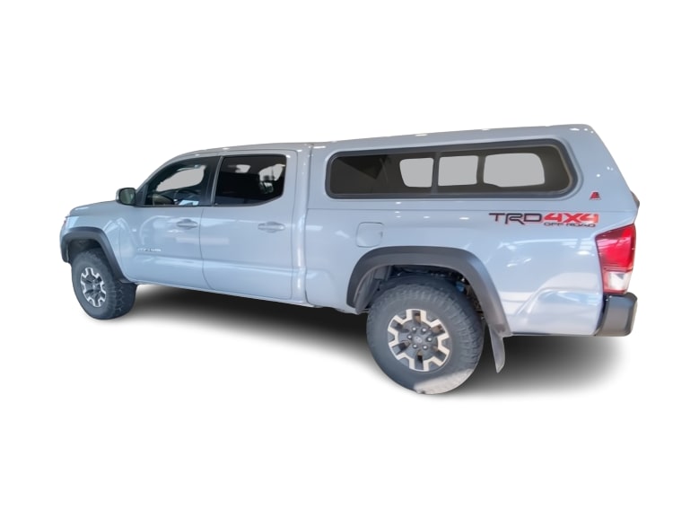 Thumbnail: 2018 Toyota Tacoma - 17