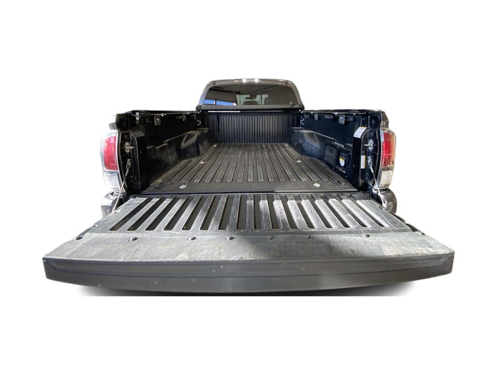 Thumbnail: 2021 Toyota Tacoma - 15