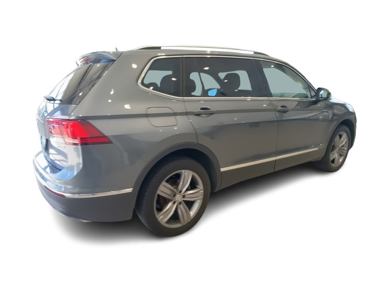 Thumbnail: 2021 Volkswagen Tiguan - 17