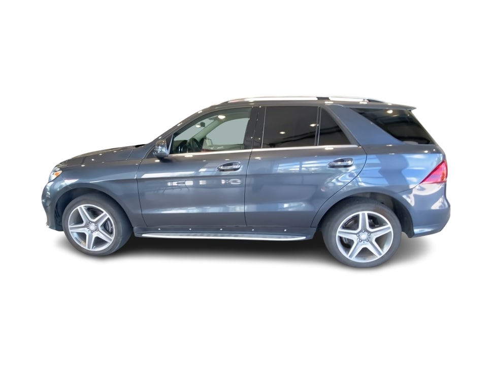 Thumbnail: 2016 Mercedes-Benz GLE - 3