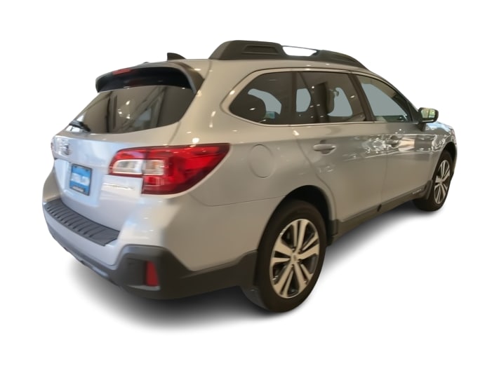 Thumbnail: 2018 Subaru Outback - 18