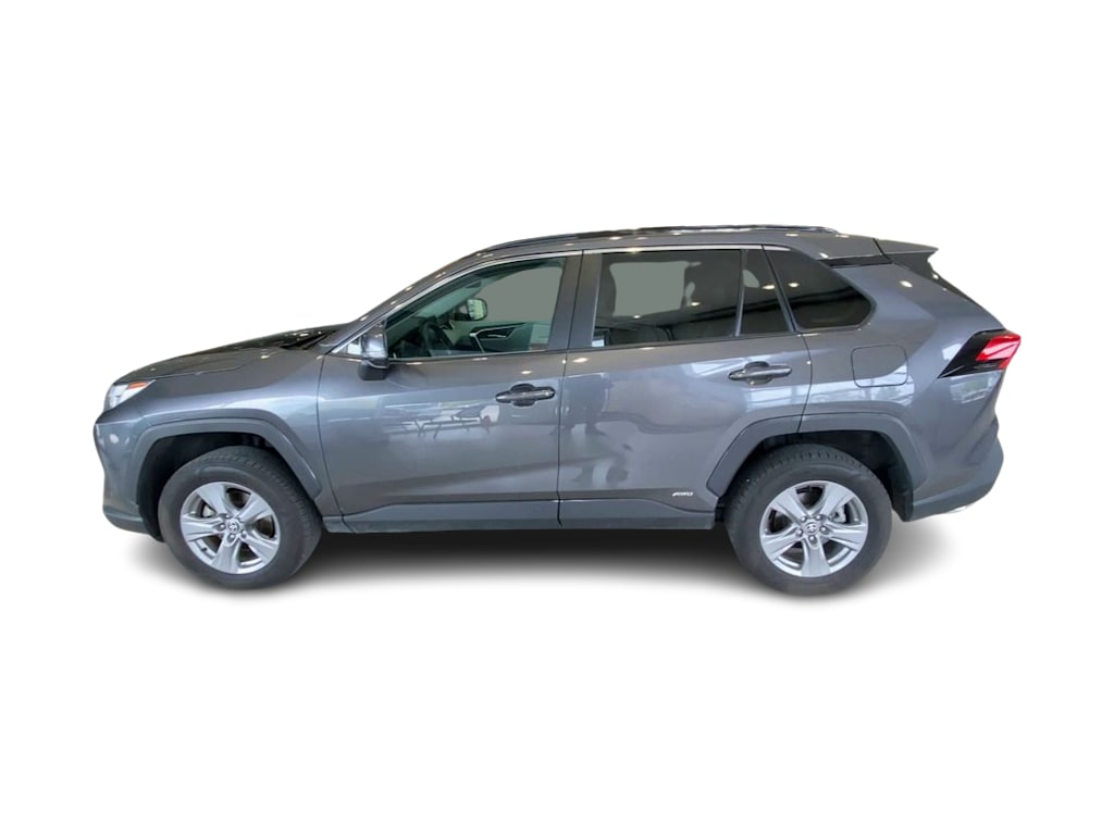 Thumbnail: 2022 Toyota RAV4 - 3