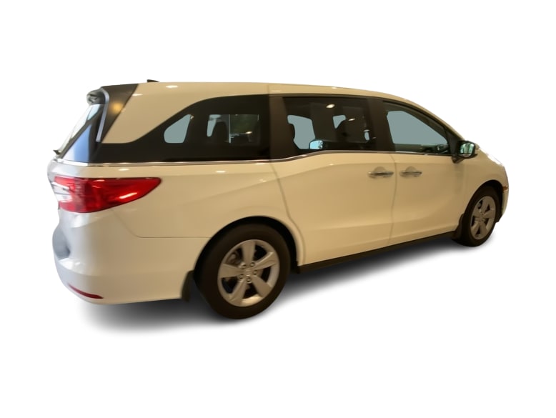 Thumbnail: 2018 Honda Odyssey - 17