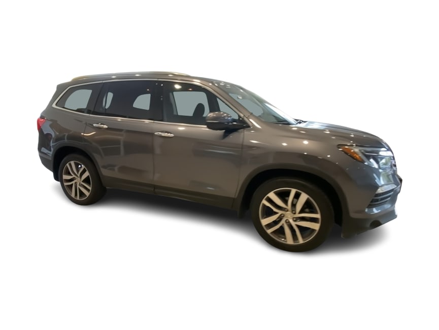 Thumbnail: 2017 Honda Pilot - 14