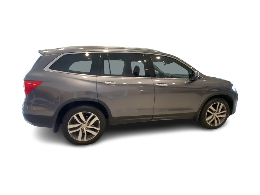 Thumbnail: 2017 Honda Pilot - 18