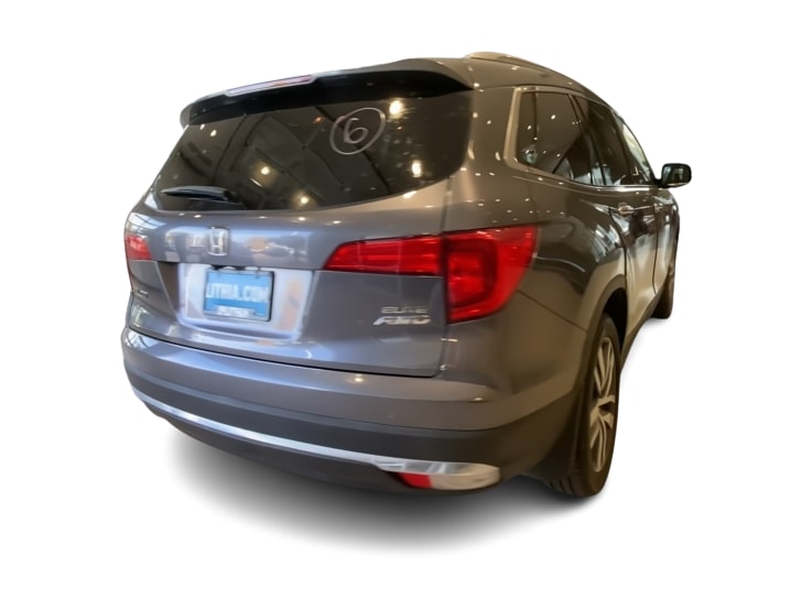 Thumbnail: 2017 Honda Pilot - 17