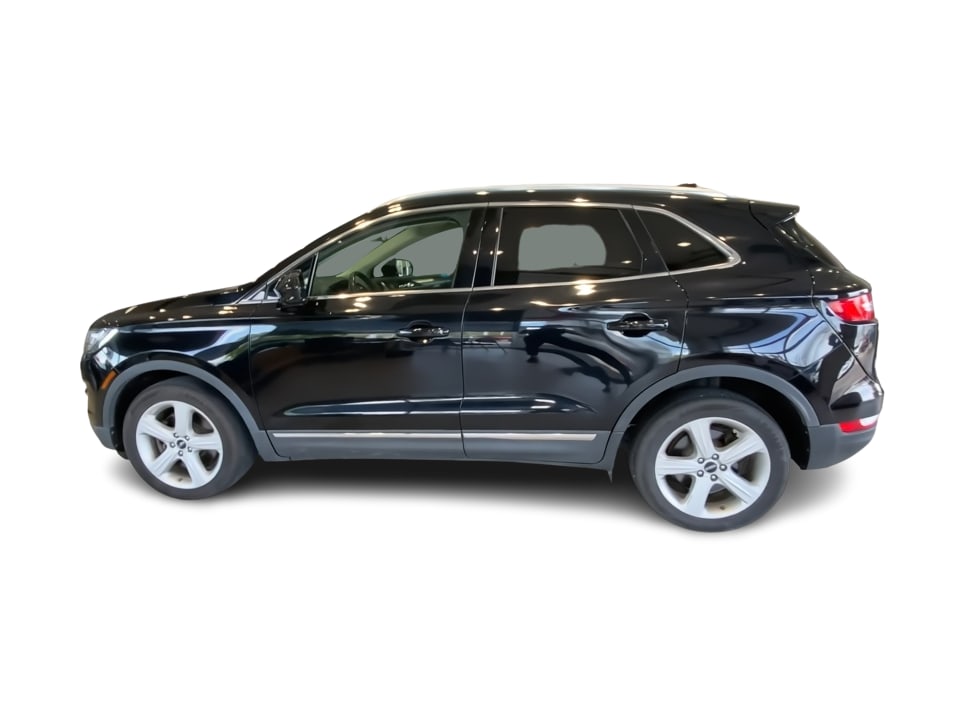 Thumbnail: 2017 Lincoln MKC - 3