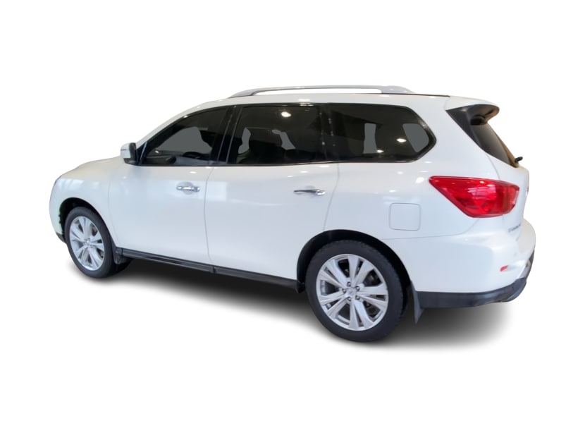 Thumbnail: 2019 Nissan Pathfinder - 17