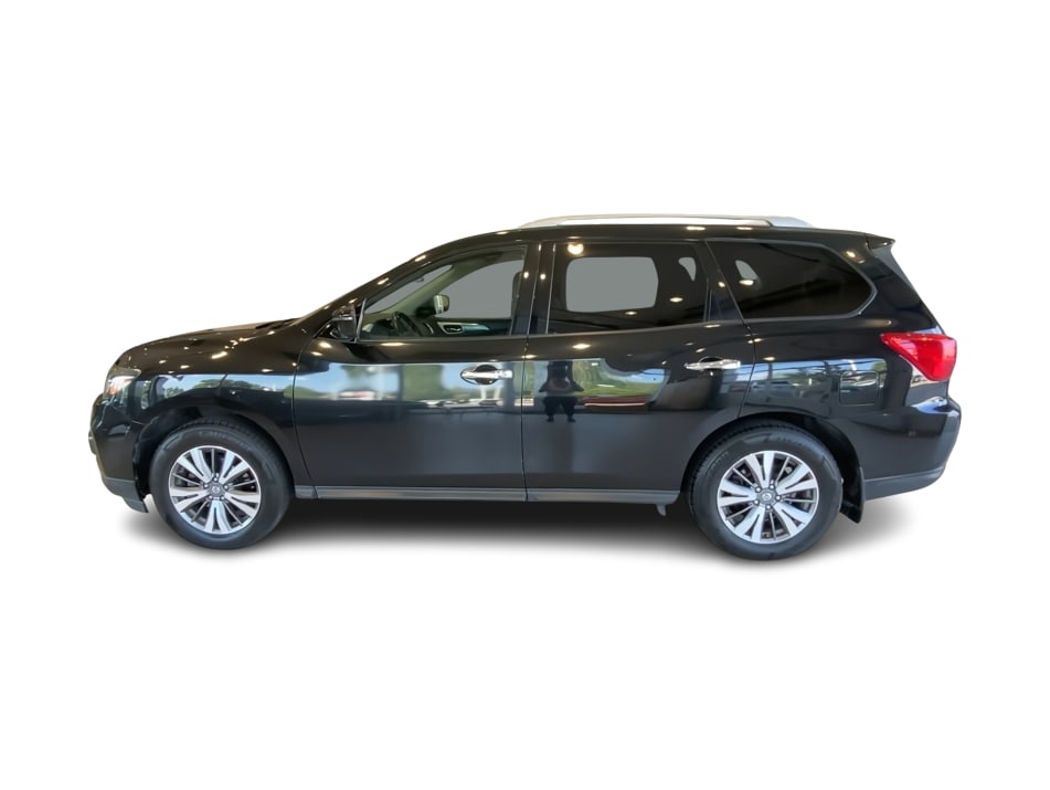 Thumbnail: 2019 Nissan Pathfinder - 3