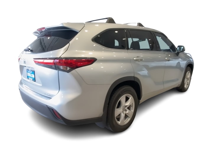 Thumbnail: 2021 Toyota Highlander - 19