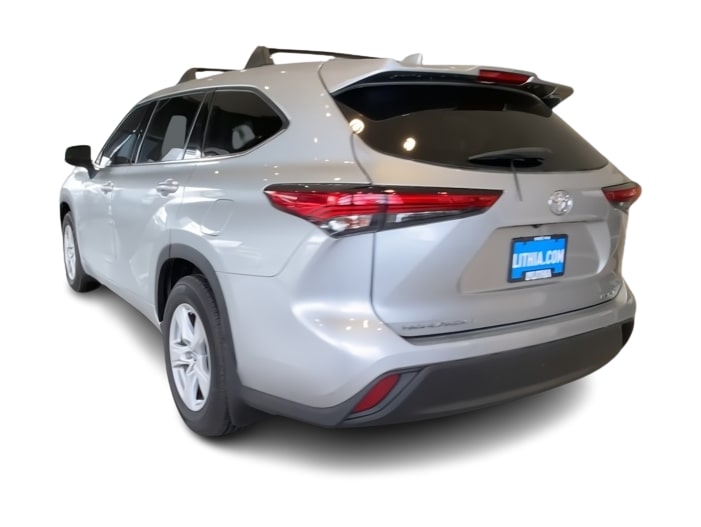 Thumbnail: 2021 Toyota Highlander - 4