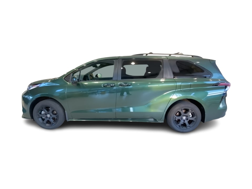 Thumbnail: 2025 Toyota Sienna - 3