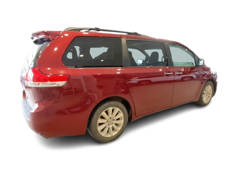 Thumbnail: 2014 Toyota Sienna - 16