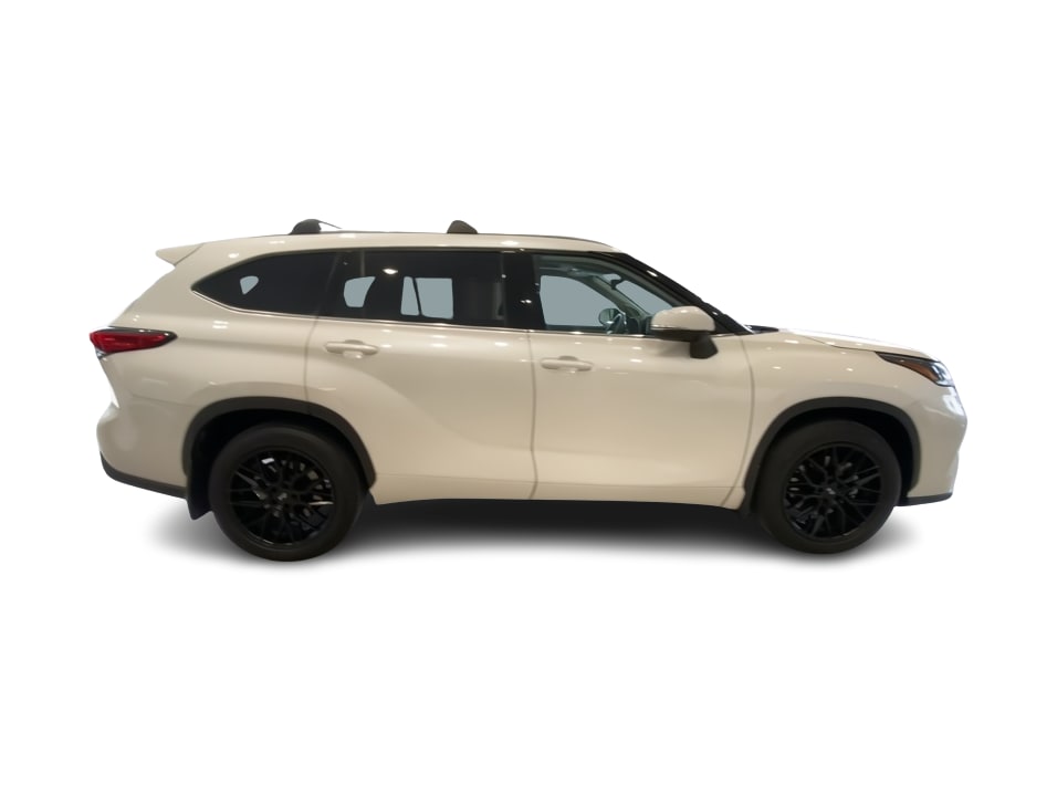 Thumbnail: 2021 Toyota Highlander - 20