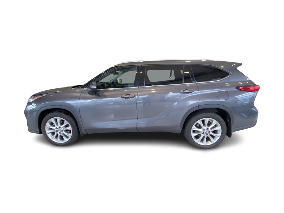 Thumbnail: 2022 Toyota Highlander - 3
